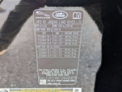 Used 2026 Land Rover Defender 110 OCTA AWD/4WD image 31