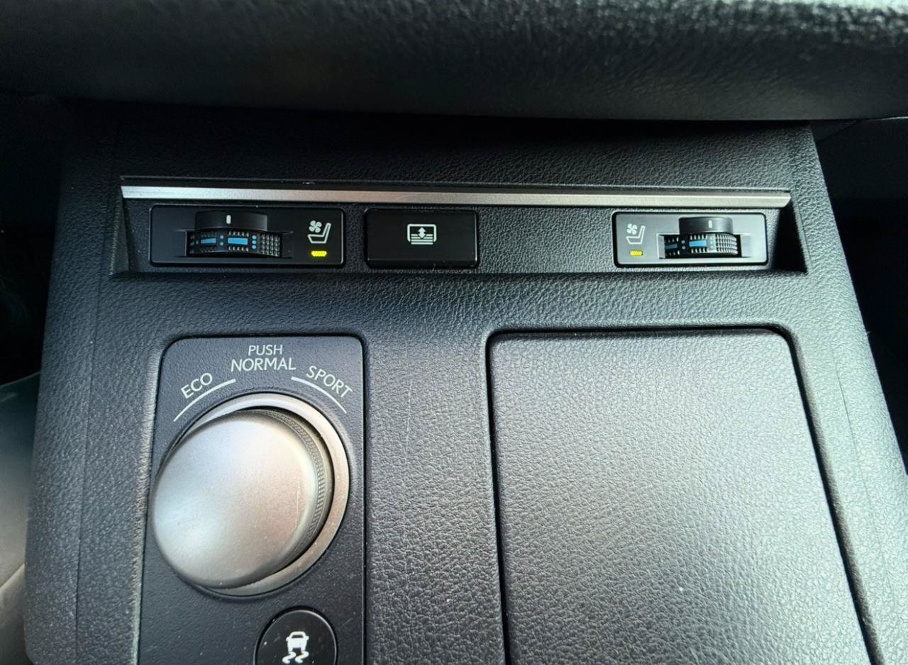 Used 2013 Lexus ES 350 w/ Luxury Pkg FWD image 25