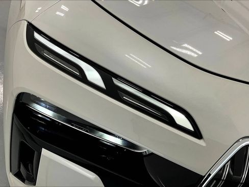 New 2025 BMW i7 eDrive50 RWD image 29