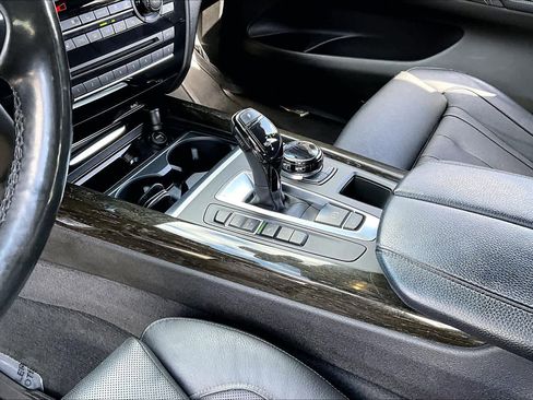 Used 2018 BMW X5 xDrive50i AWD/4WD image 16