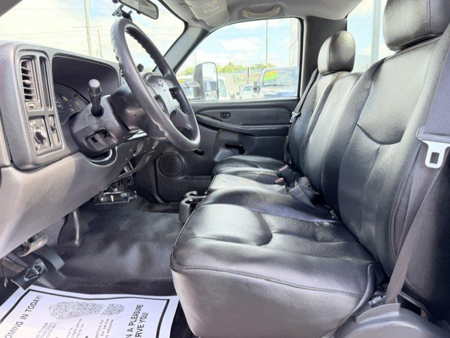Used 2006 Chevrolet Silverado 3500 2WD Regular Cab image 14