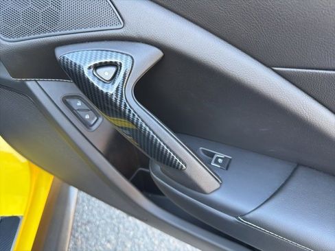 Used 2016 Chevrolet Corvette Stingray Coupe w/ 2LT Preferred Equipment Group image 15