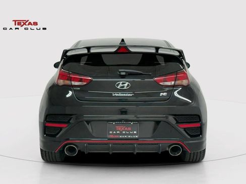 Used 2022 Hyundai Veloster N FWD image 7