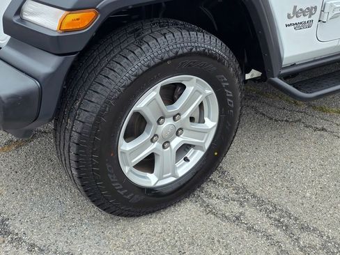 Used 2019 Jeep Wrangler Unlimited Sport S AWD/4WD image 10
