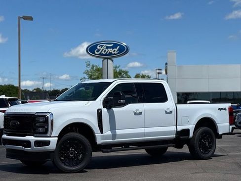 Used 2026 Ford F250 Lariat w/ Black Appearance Package AWD/4WD image 1