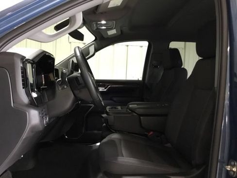 Used 2024 Chevrolet Silverado 1500 LT AWD/4WD image 25