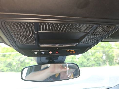 Used 2025 Chevrolet Equinox LT FWD image 20