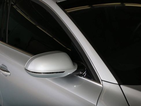 Used 2013 Audi A8 L 4.0T w/ Comfort Pkg image 15