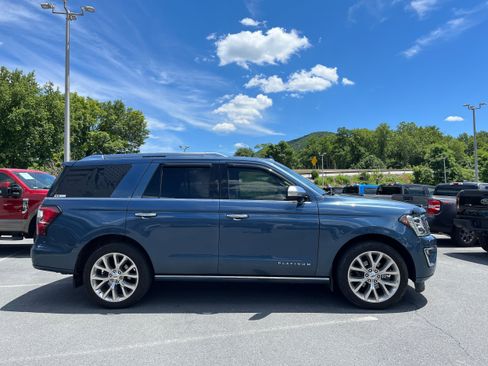 Used 2019 Ford Expedition Platinum AWD/4WD image 5