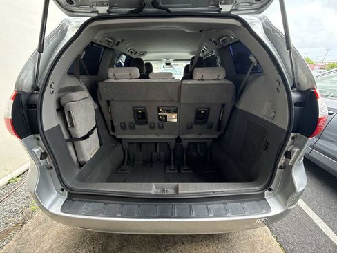 Used 2020 Toyota Sienna LE FWD image 24