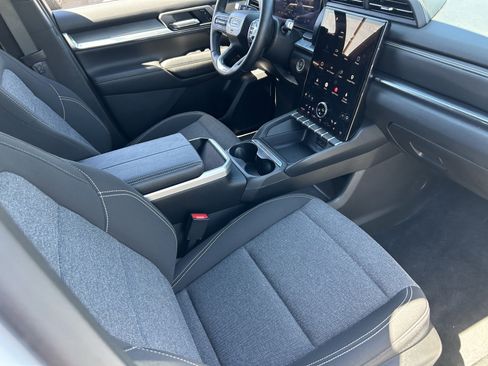 Used 2025 GMC Terrain Elevation AWD/4WD image 13