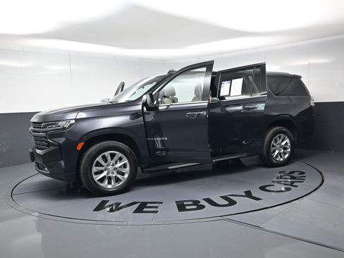 Certified 2023 Chevrolet Suburban Premier image 21