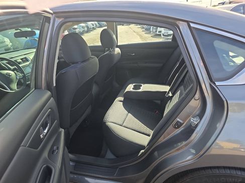 Used 2017 Nissan Altima 2.5 S w/ Power Driver Seat Package FWD image 11