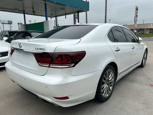 Used 2013 Lexus LS 460 w/ Comfort Pkg RWD image 5