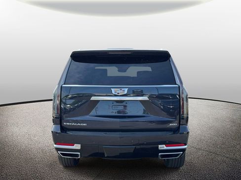 Certified 2025 Cadillac Escalade Premium Luxury AWD/4WD image 4