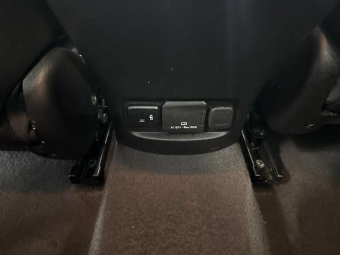 Used 2024 Chevrolet Malibu LT FWD image 11