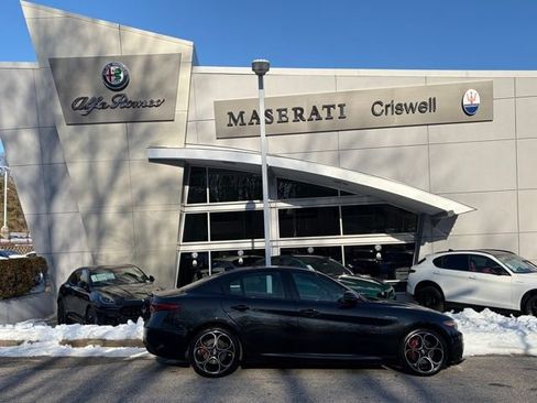 Used 2022 Alfa Romeo Giulia Veloce image 4