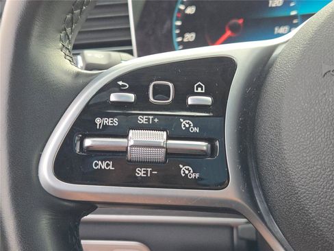 Used 2022 Mercedes-Benz GLE 350 4MATIC image 32