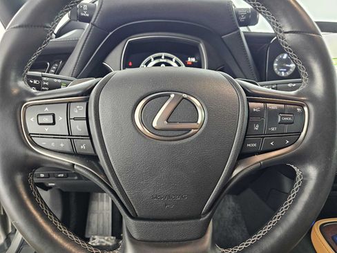 Certified 2021 Lexus LS 500 w/ Accessory Package (Z1) RWD image 22