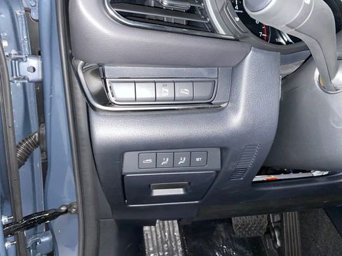 Certified 2025 MAZDA CX-30 2.5 Turbo w/ Premium Plus Pkg image 33