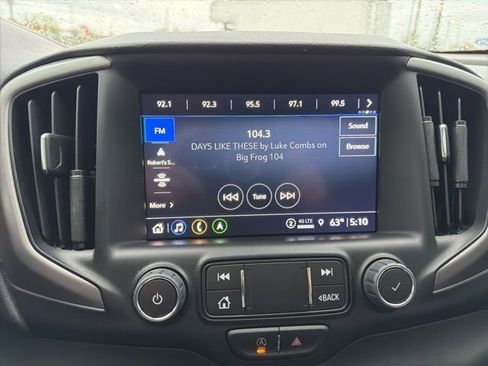 Used 2023 GMC Terrain AT4 w/ GMC Pro Grade Package AWD/4WD image 25