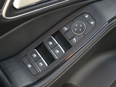 Used 2022 Nissan Rogue Platinum w/ Head-Up Display Package FWD image 15