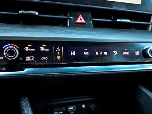 Certified 2023 Kia Sportage X-Line image 16