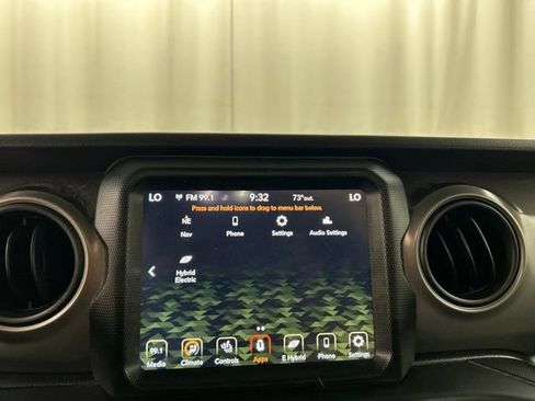 Used 2023 Jeep Wrangler Unlimited AWD/4WD image 16