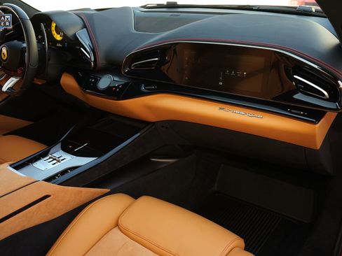 Used 2025 Ferrari Purosangue image 10