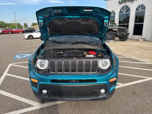 Used 2022 Jeep Renegade Latitude w/ Convenience Group AWD/4WD image 26