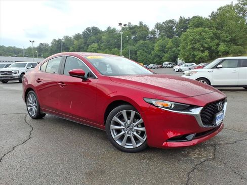 Used 2025 MAZDA MAZDA3 s FWD image 1