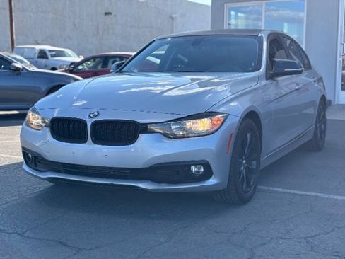 Used 2016 BMW 320i Sedan RWD image 7