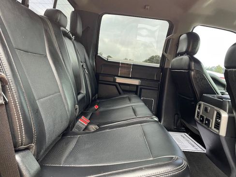 Used 2019 Ford F250 Lariat w/ Chrome Package AWD/4WD image 13