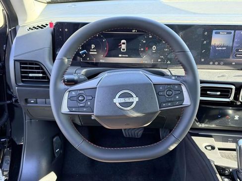 New 2026 Nissan Sentra SR w/ Floor Mat Package FWD image 18