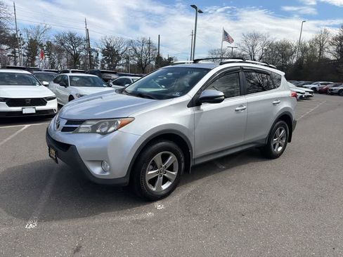 Used 2015 Toyota RAV4 XLE image 2