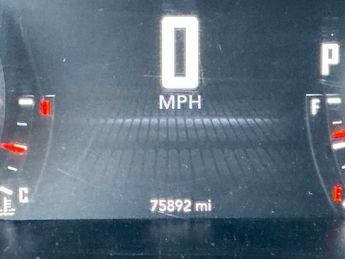 Used 2023 Dodge Challenger SXT RWD image 26