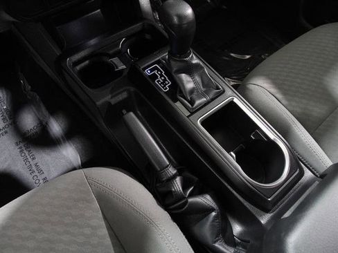 Used 2022 Toyota Tacoma SR image 14