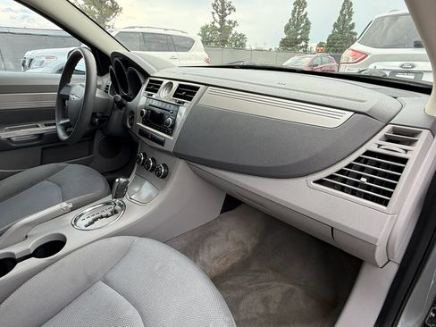Used 2008 Chrysler Sebring LX FWD image 19
