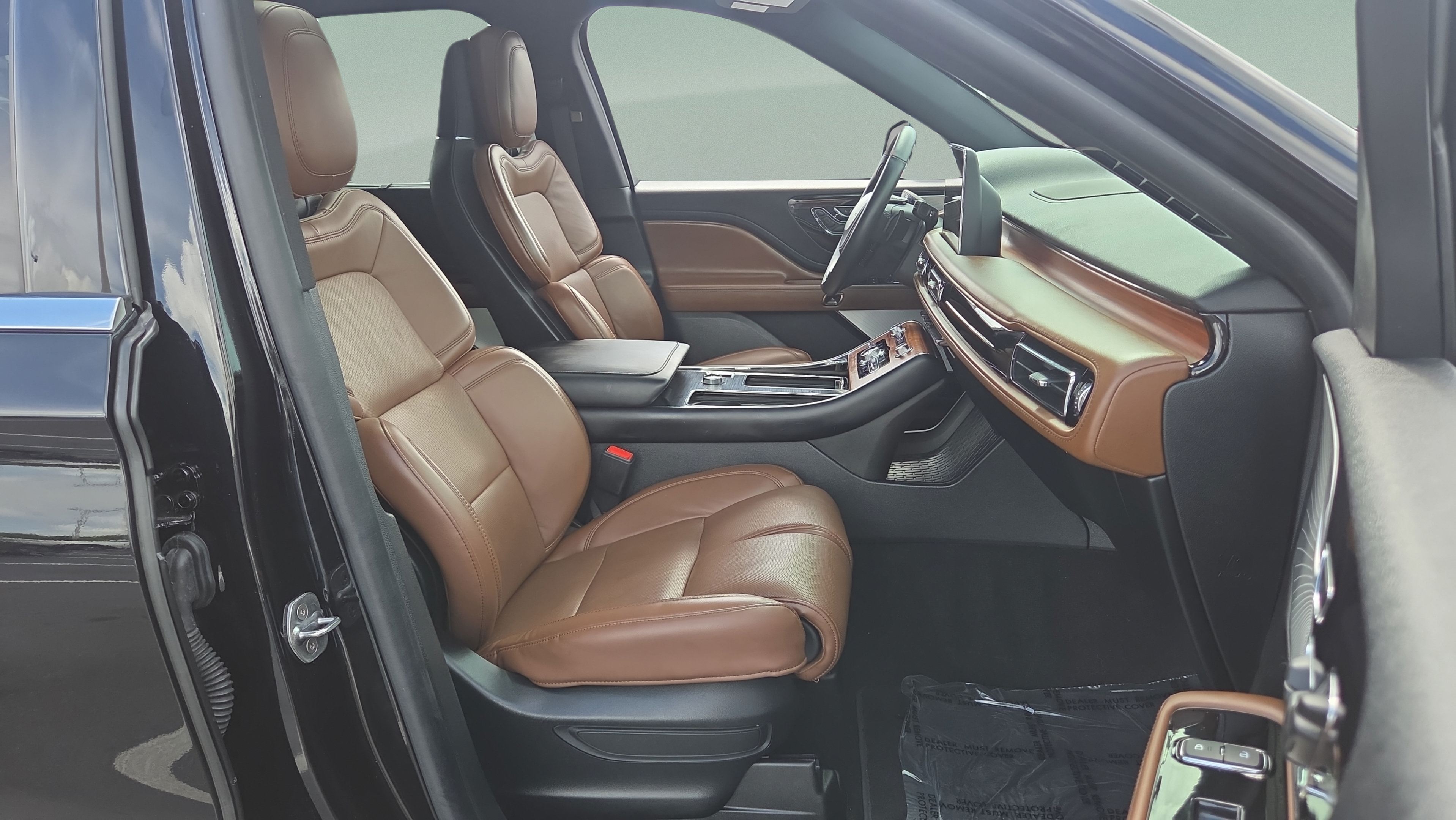 Used 2020 Lincoln Aviator Reserve w/ Equipment Group 201A RWD image 16