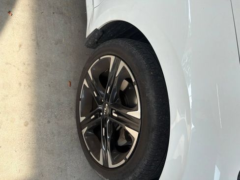 Used 2023 Kia K5 GT-Line w/ GT-Line Premium Package FWD image 3
