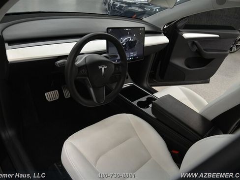 Used 2022 Tesla Model Y Performance AWD/4WD image 15