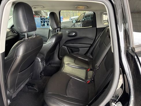 Used 2019 Jeep Compass Altitude image 10