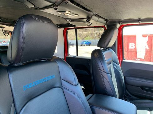 Used 2021 Jeep Wrangler Unlimited Rubicon 4xe image 19