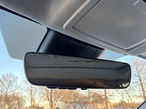 Used 2023 Toyota Highlander XLE image 46