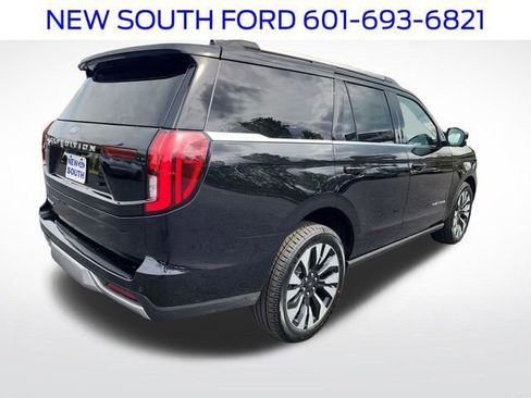 New 2026 Ford Expedition Platinum image 13