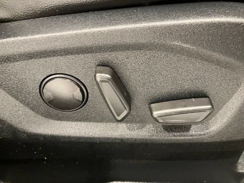 Used 2021 Ford Edge Titanium AWD/4WD image 25