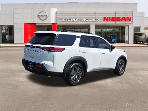 New 2026 Nissan Pathfinder SV FWD image 3