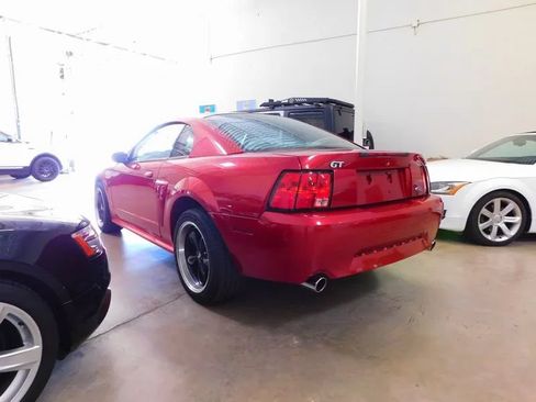 Used 2001 Ford Mustang GT RWD image 4