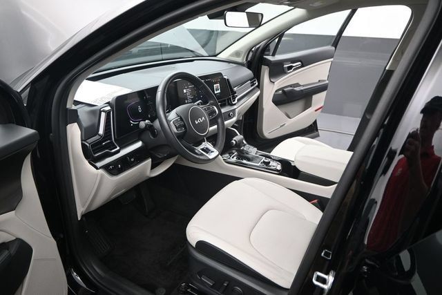 Used 2024 Kia Sportage EX FWD image 6