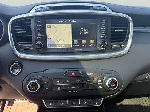 Used 2016 Kia Sorento SX AWD/4WD image 19